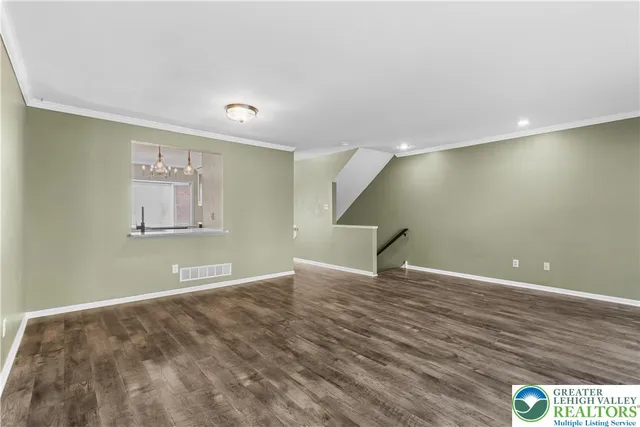 $2,700 | 1885 Redwood Drive, Whitehall, PA 18052