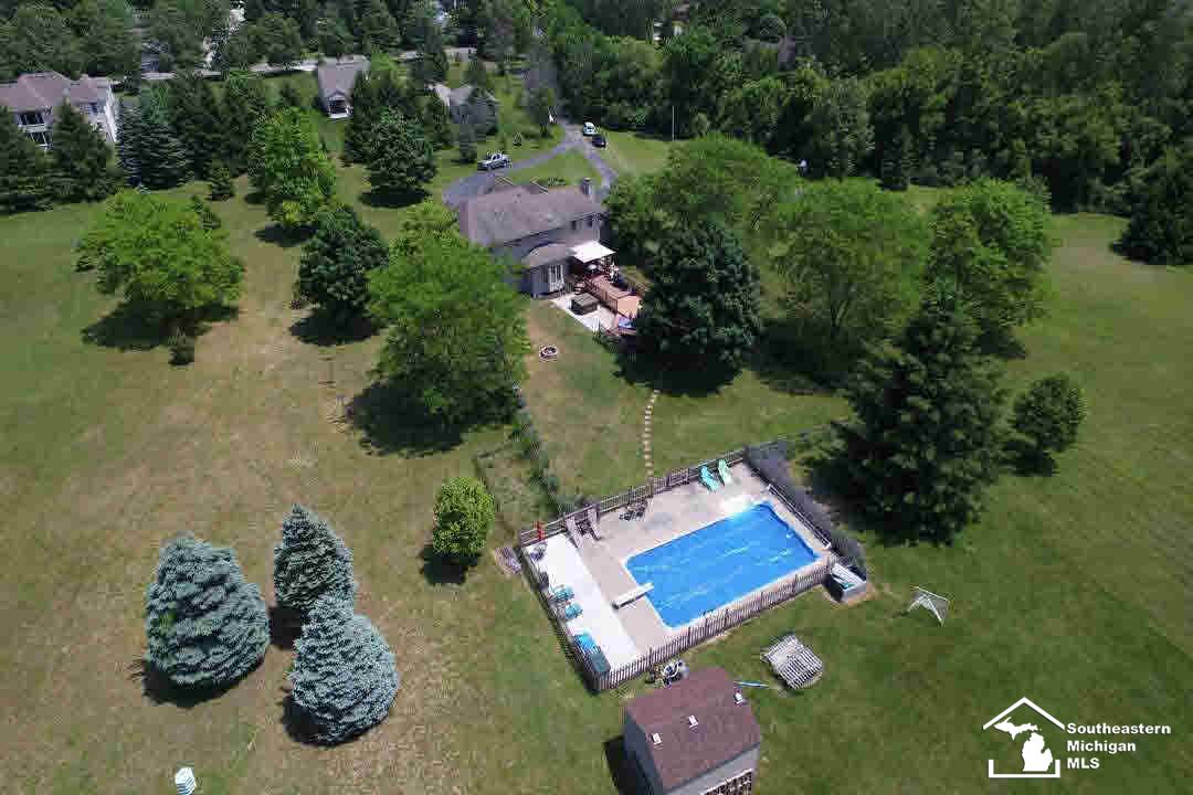 7675 Jackman Road Temperance, MI 48182 - Photo 38 of 42 20458369-37.JPG