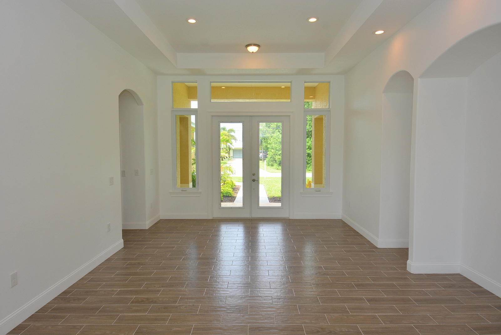 199 Southwest Ridgecrest Drive Port St. Lucie, FL 34953 - Photo 7 of 54 Living Room