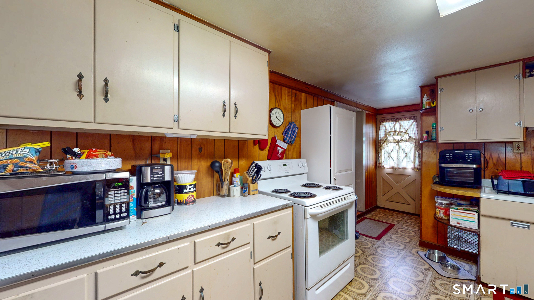 90 Water Street Chester, CT 06412 - Photo 13 of 24