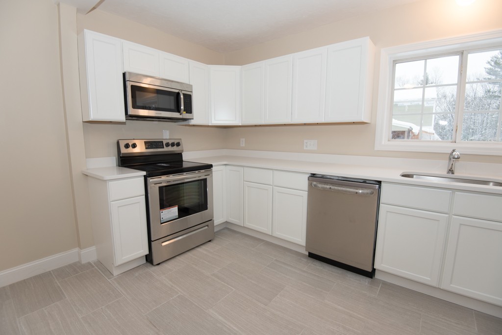 30 Crestwood Road Brimfield, MA 01010 - Photo 3 of 30 Gallery Image 3