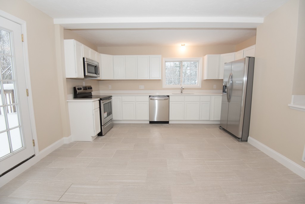 30 Crestwood Road Brimfield, MA 01010 - Photo 5 of 30 Gallery Image 5