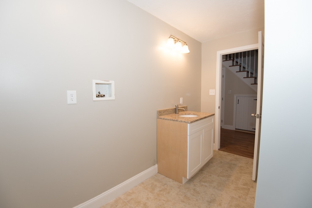 30 Crestwood Road Brimfield, MA 01010 - Photo 8 of 30 Gallery Image 8