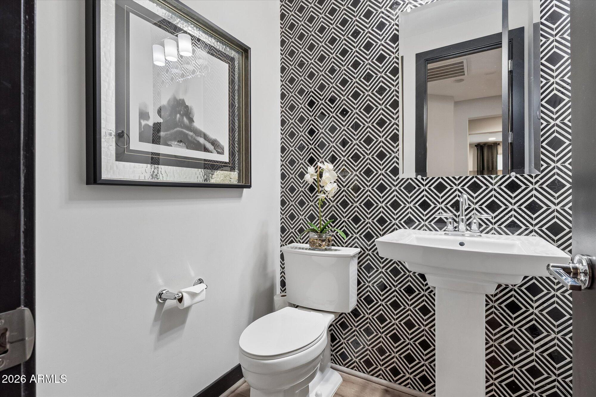 3231 East Bryce Lane Phoenix, AZ 85050 - Photo 19 of 60 Powder Room