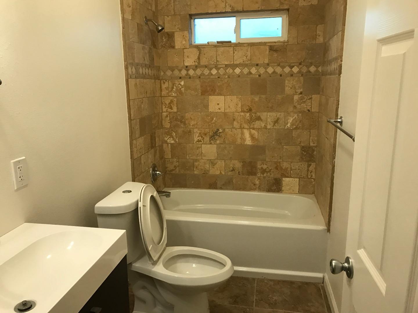 980 Metz Road Soledad, CA 93960 - Photo 5 of 7 Gallery Image 5