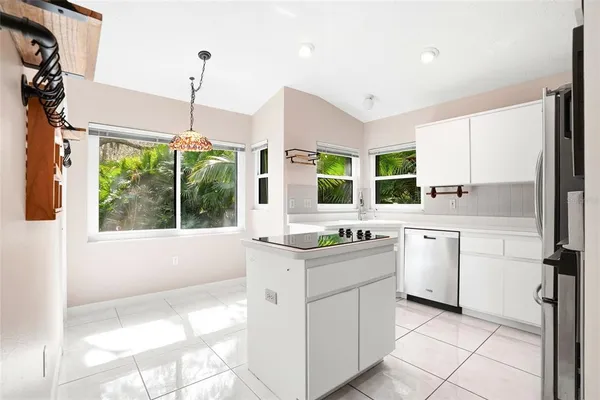 $500,000 | 948 Lucas Lane, Oldsmar, FL 34677