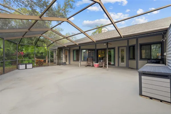 $500,000 | 948 Lucas Lane, Oldsmar, FL 34677