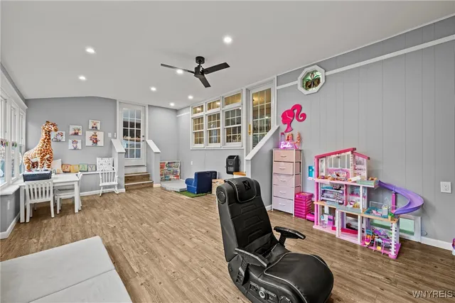 $575,000 | 296 Pomander Square, East Aurora, NY 14052