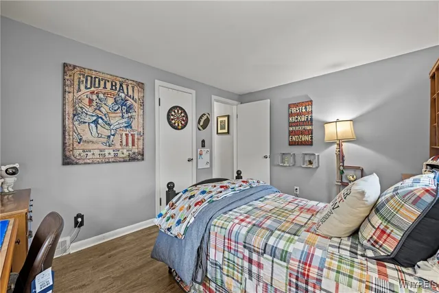 $575,000 | 296 Pomander Square, East Aurora, NY 14052