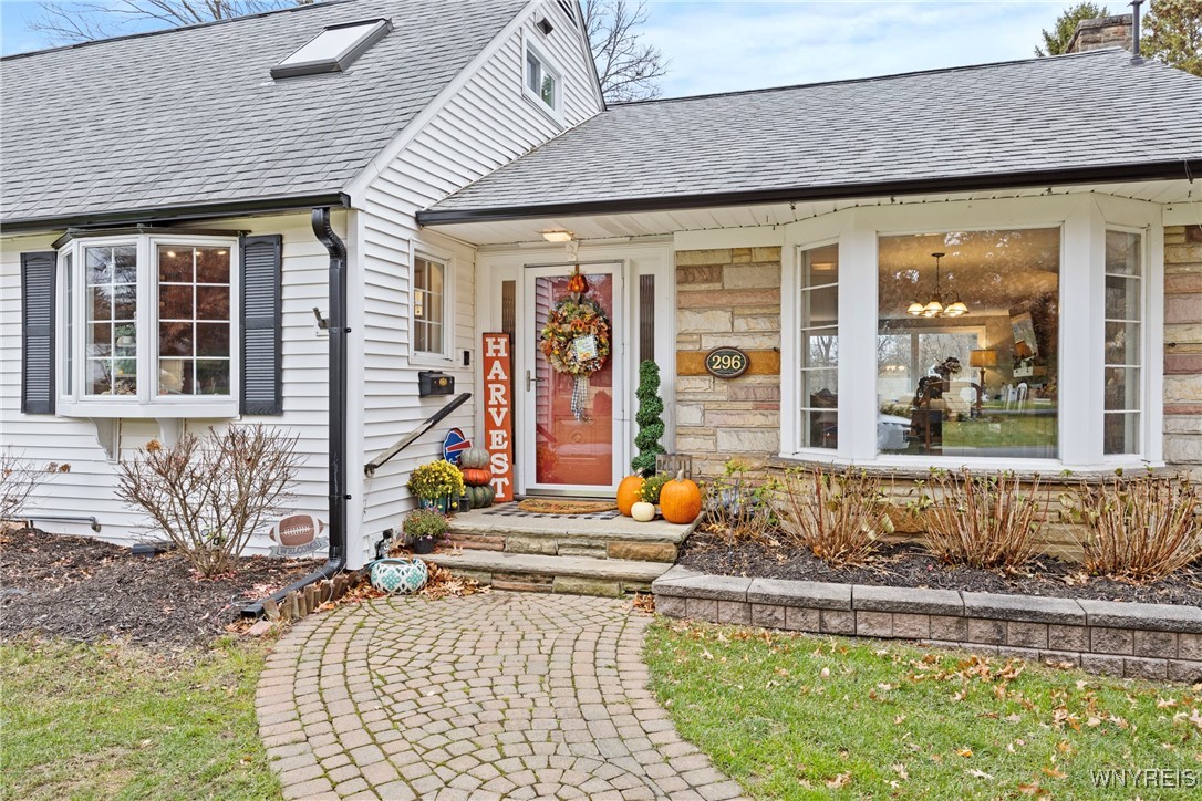 296 Pomander Square East Aurora, NY 14052 - Photo 3 of 49