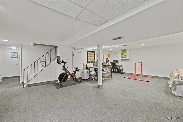 $575,000 | 296 Pomander Square, East Aurora, NY 14052