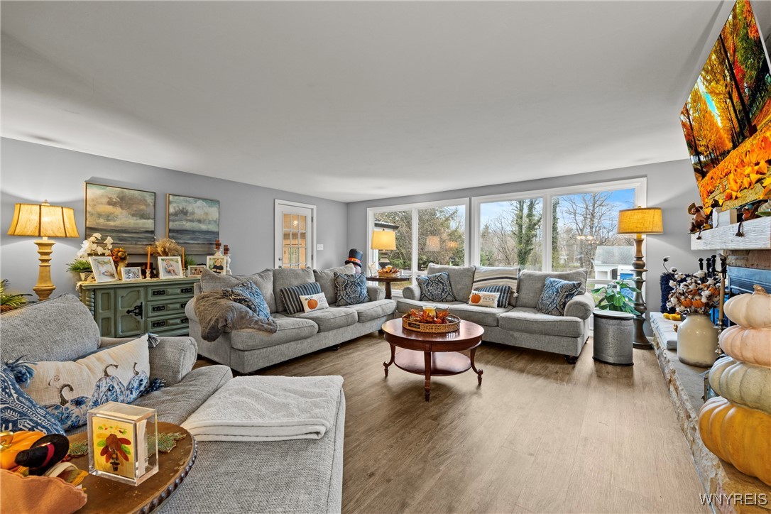 296 Pomander Square East Aurora, NY 14052 - Photo 8 of 49