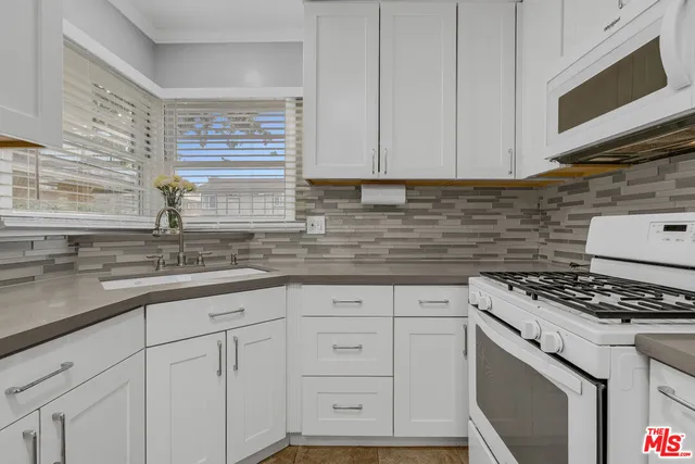 $2,375 | 340 North Monterey Street, Alhambra, CA 91801