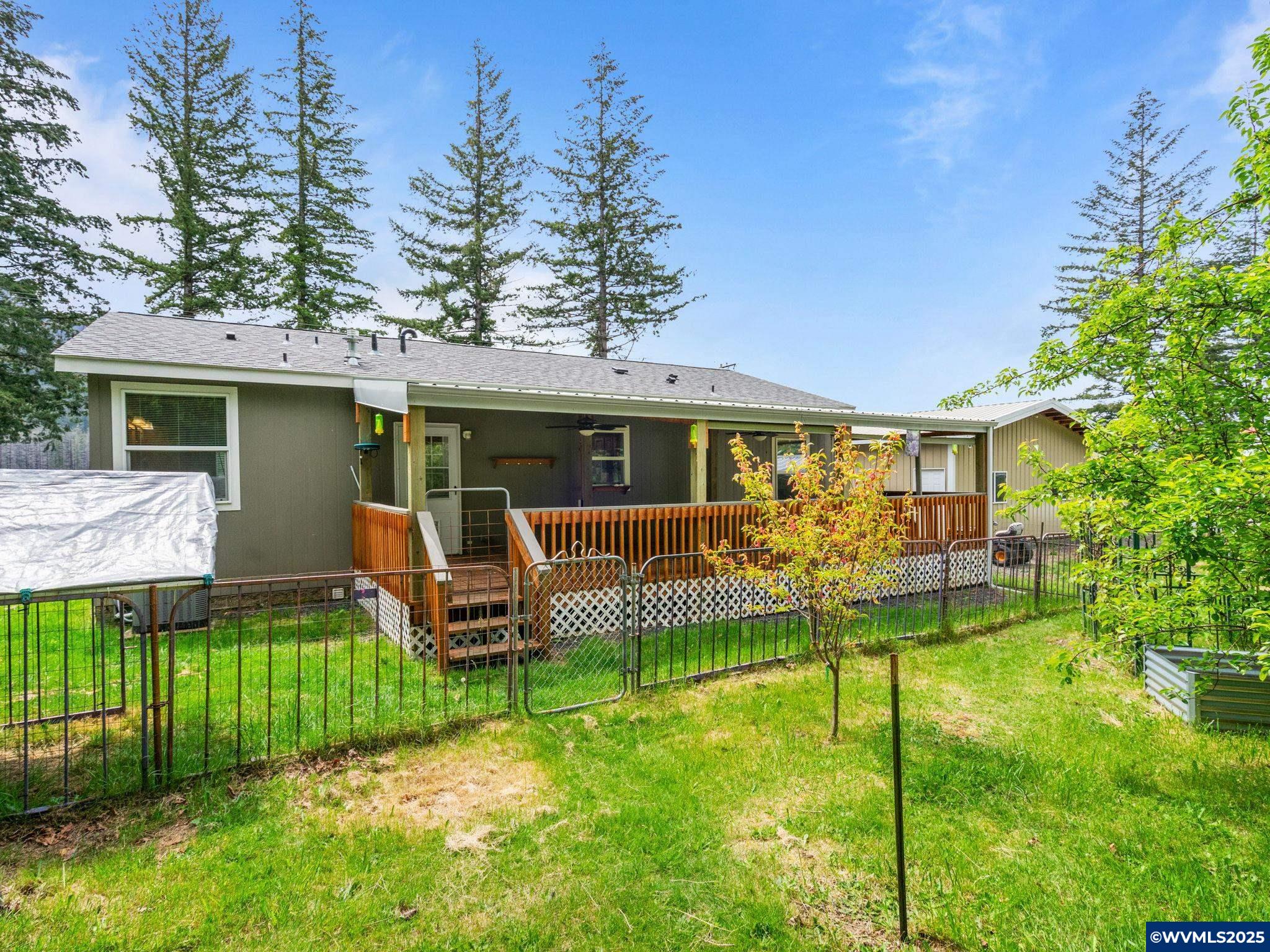 33635 North Fork Road Lyons, OR 97358 - Photo 31 of 42