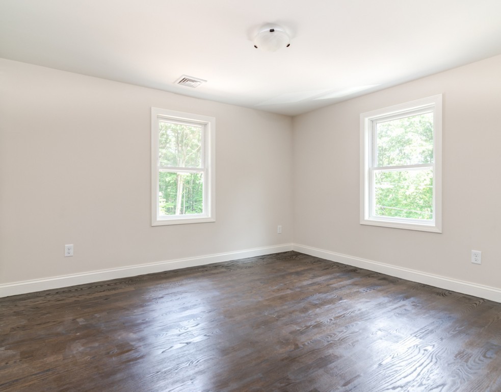 17 Hume Road Bedford, MA 01730 - Photo 18 of 24 Gallery Image 18