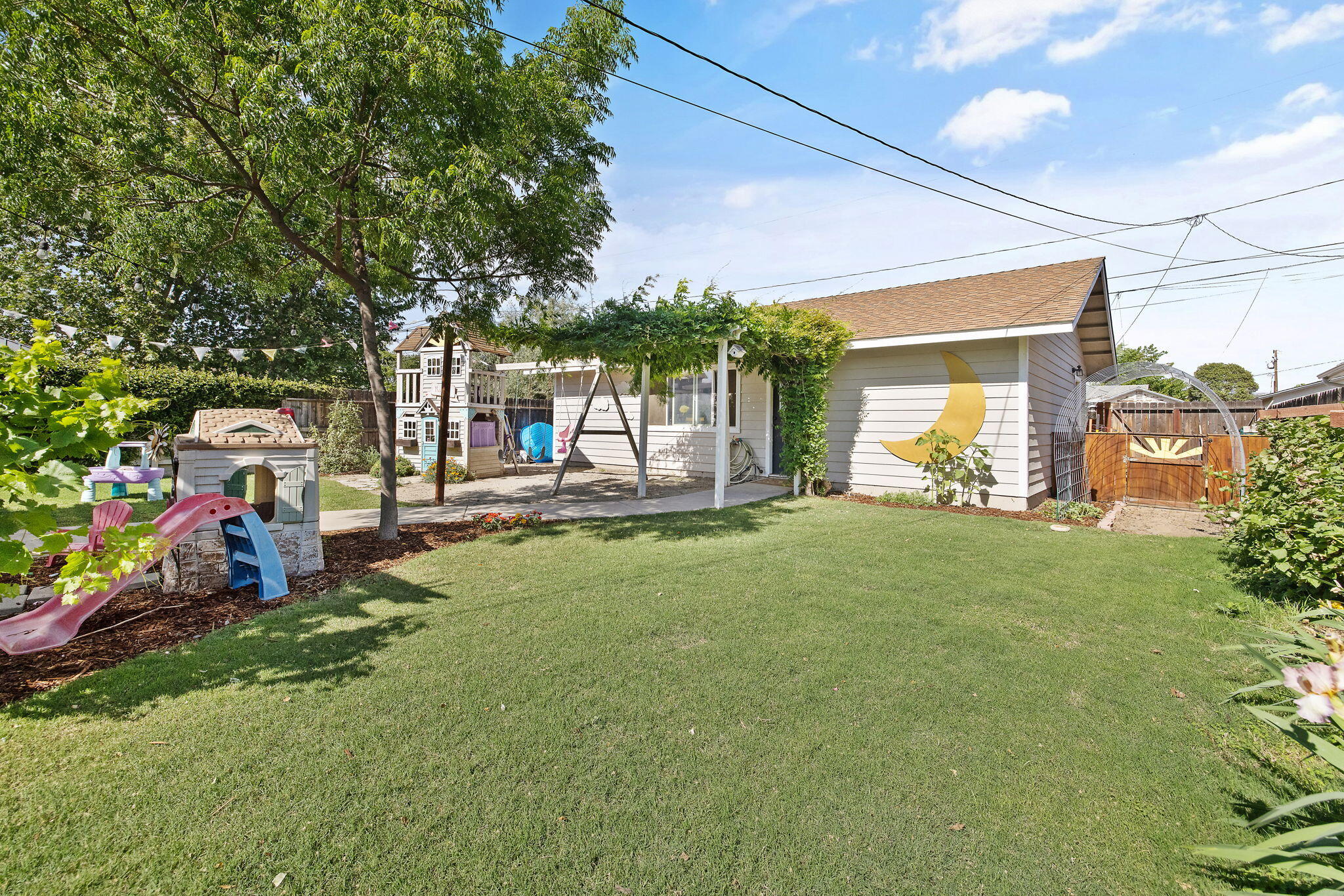 533 South E Street Exeter, CA 93221 - Photo 28 of 40 37-web-or-mls-713A3672