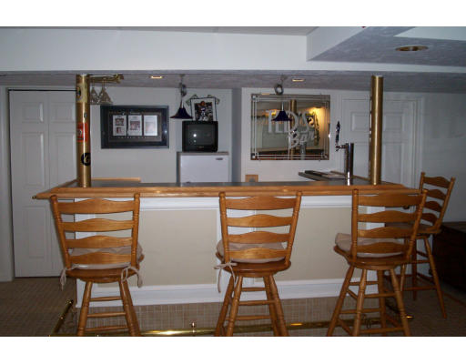 48 Country Road, Unit 48 Bellingham, MA 02019 - Photo 8 of 11 Gallery Image 8
