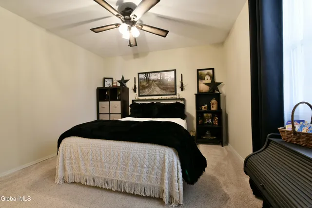 $390,000 | 10 Lakeside Estate, Corinth, NY 12822