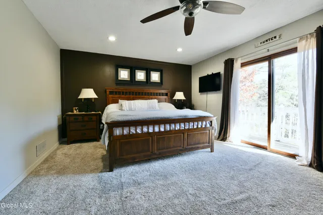 $390,000 | 10 Lakeside Estate, Corinth, NY 12822