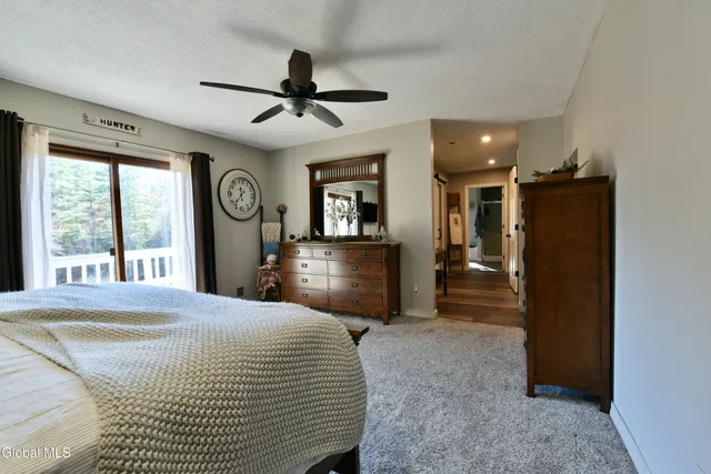 $390,000 | 10 Lakeside Estate, Corinth, NY 12822