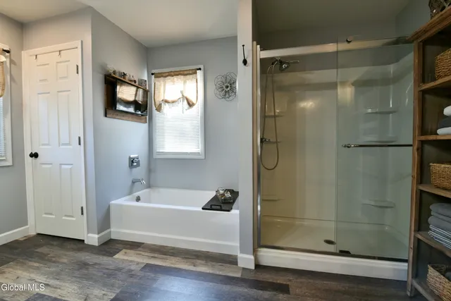 $390,000 | 10 Lakeside Estate, Corinth, NY 12822