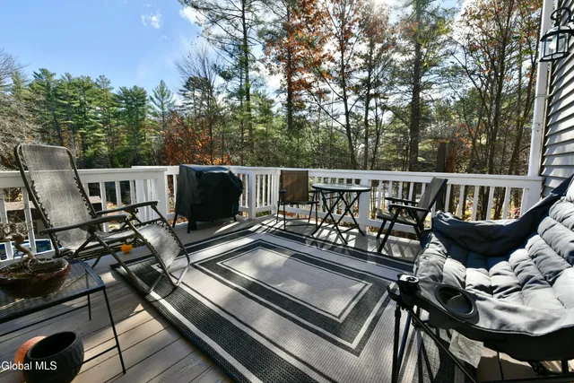 $390,000 | 10 Lakeside Estate, Corinth, NY 12822