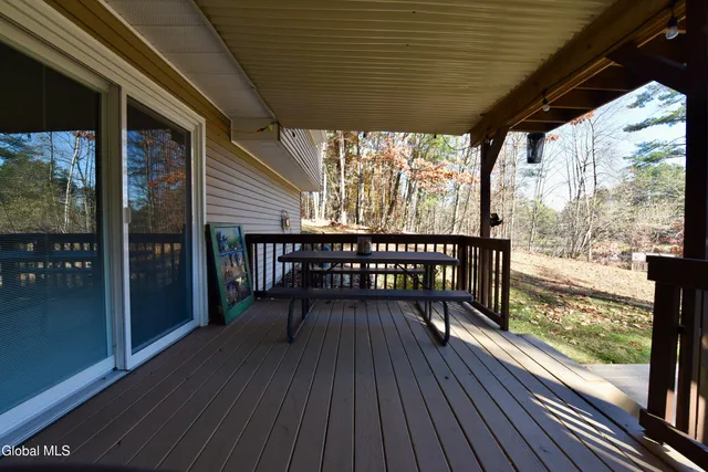 $390,000 | 10 Lakeside Estate, Corinth, NY 12822