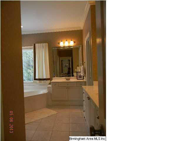 641 Meadow Ridge Drive Birmingham, AL 35242 - Photo 13 of 30