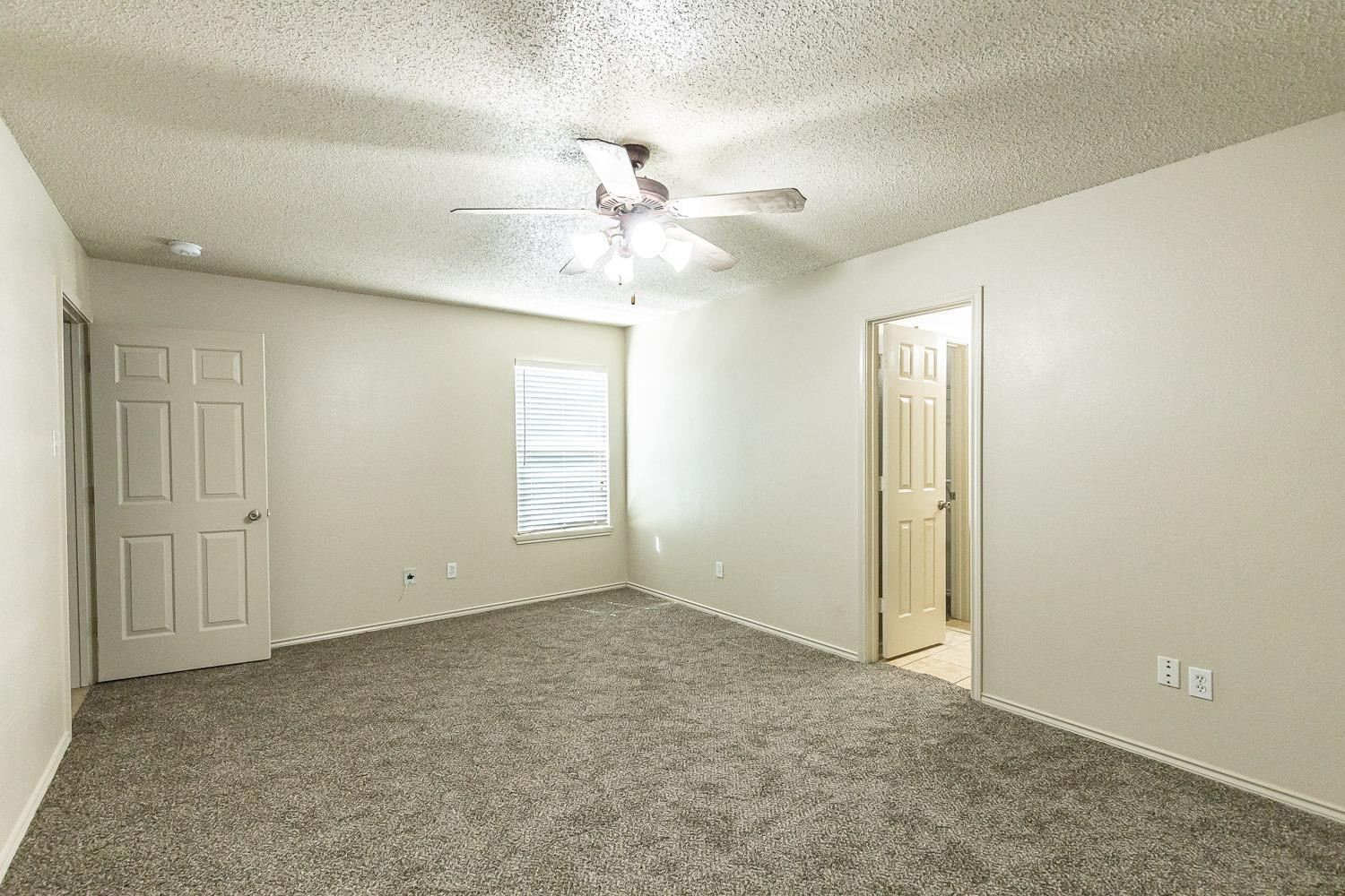 5812 96th Street, Unit B Lubbock, TX 79424 - Photo 20 of 33 Photo 20