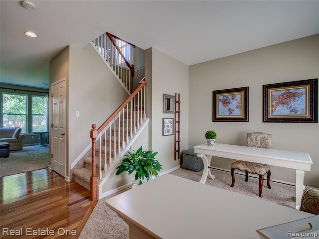 3428 Talbert Circle Rochester Hills, MI 48307 - Photo 9 of 47