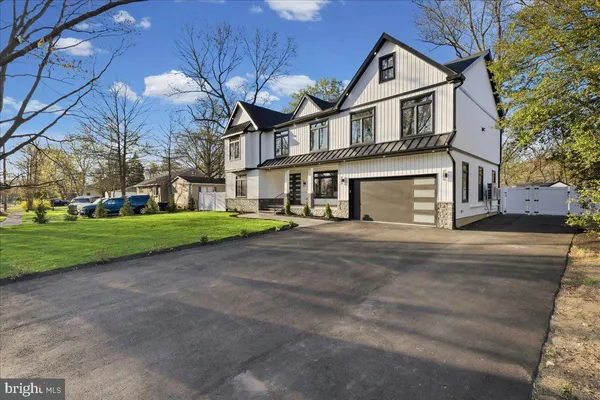 $1,200,000 | 6 Echo Avenue, Moorestown, NJ 08057