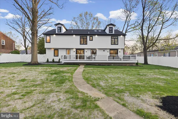 $1,200,000 | 6 Echo Avenue, Moorestown, NJ 08057