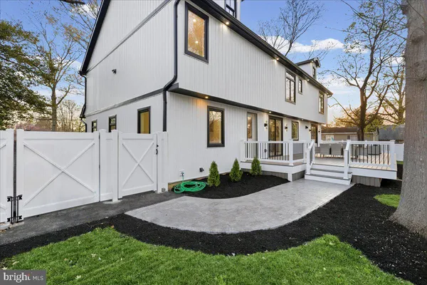 $1,200,000 | 6 Echo Avenue, Moorestown, NJ 08057