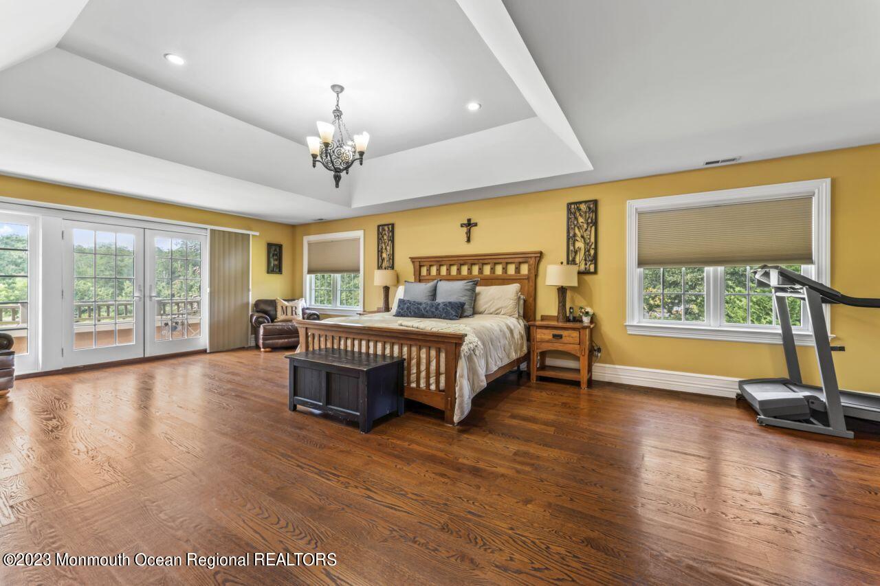 684 Oak Glen Road Howell, NJ 07731 - Photo 18 of 54 DSC01905
