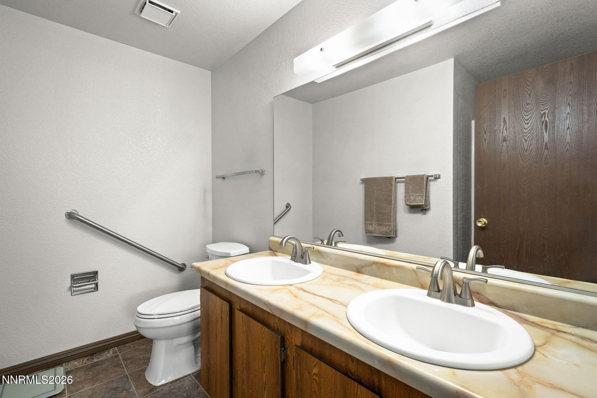 8455 Red Baron Boulevard Reno, NV 89506 - Photo 11 of 15 17-web-or-mls-_DSC1996