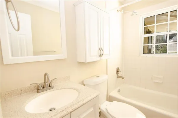 $2,200 | 1910 La Dawn Lane Northwest, Atlanta, GA 30318