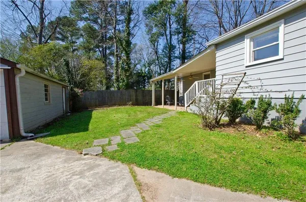 $2,200 | 1910 La Dawn Lane Northwest, Atlanta, GA 30318