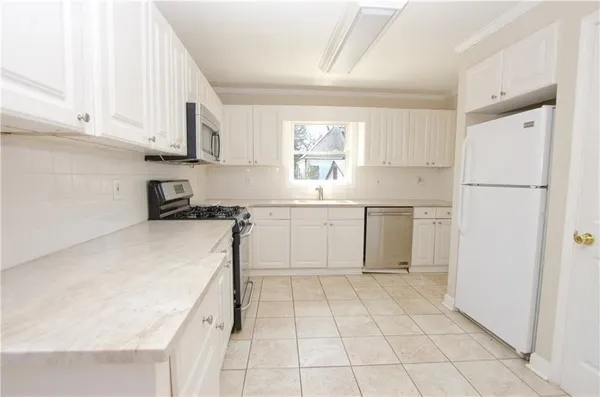 $2,200 | 1910 La Dawn Lane Northwest, Atlanta, GA 30318