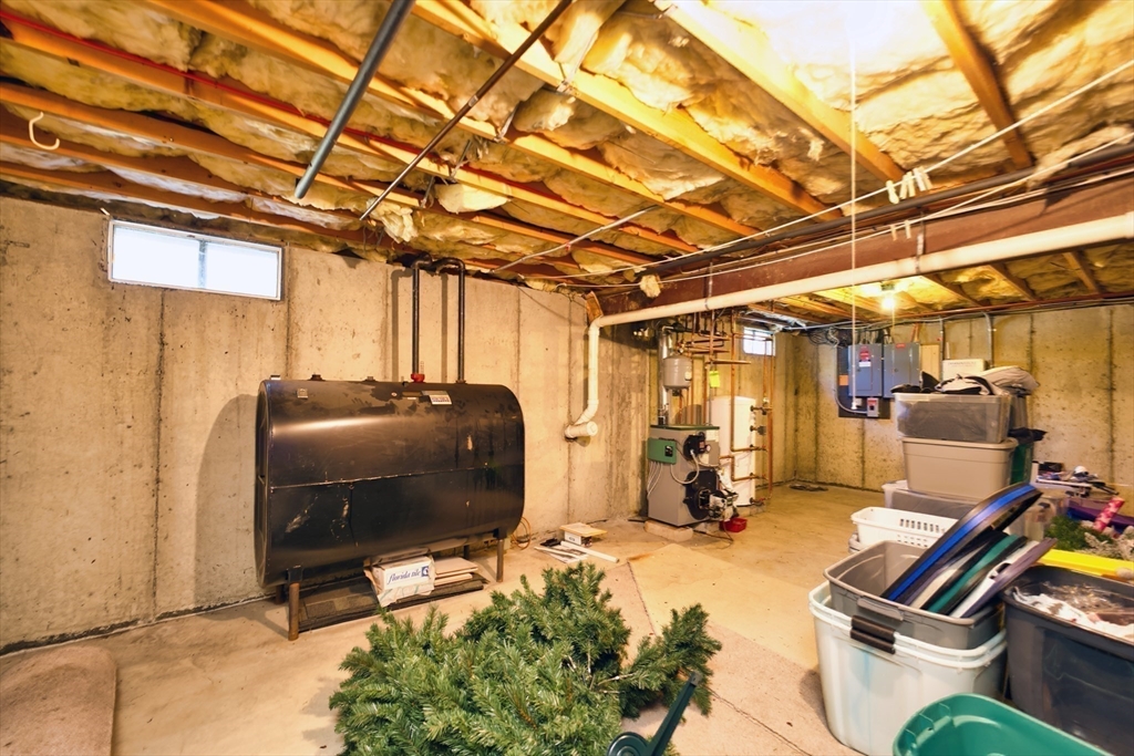 52 Pershing Avenue Acushnet, MA 02743 - Photo 22 of 27