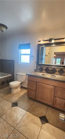 $2,400 | 413 Norwood Lane, Las Vegas, NV 89107