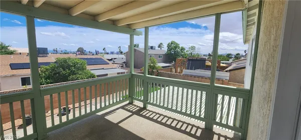 $2,400 | 413 Norwood Lane, Las Vegas, NV 89107