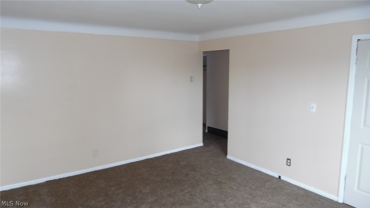 11432 Hempstead Road Garfield Heights, OH 44125 - Photo 10 of 29
