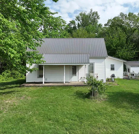 $199,900 | 1106 Wykoff Lane, Washington, IN 47501
