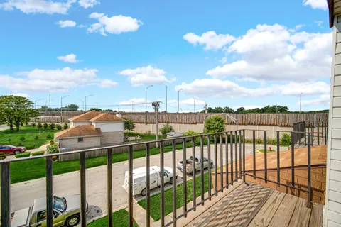 $725,000 | 14544 San Francisco Avenue, Posen, IL 60469