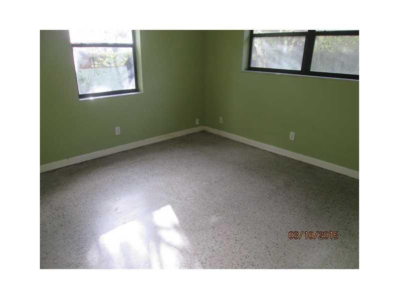 100 Northwest 10th Street Boca Raton, FL 33432 - Photo 3 of 10 Bedroom