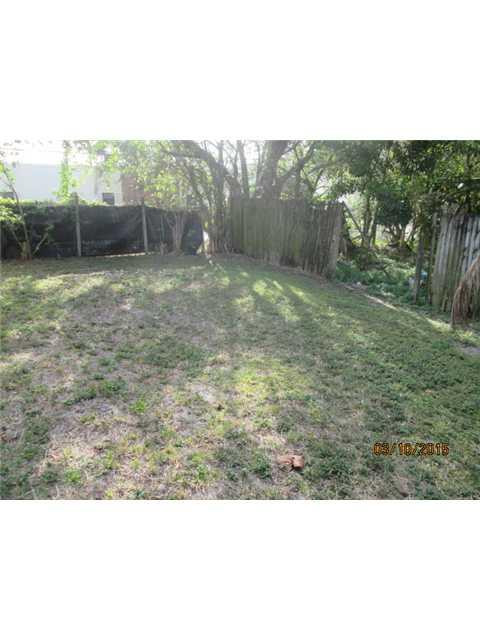 100 Northwest 10th Street Boca Raton, FL 33432 - Photo 8 of 10 Exterior Back