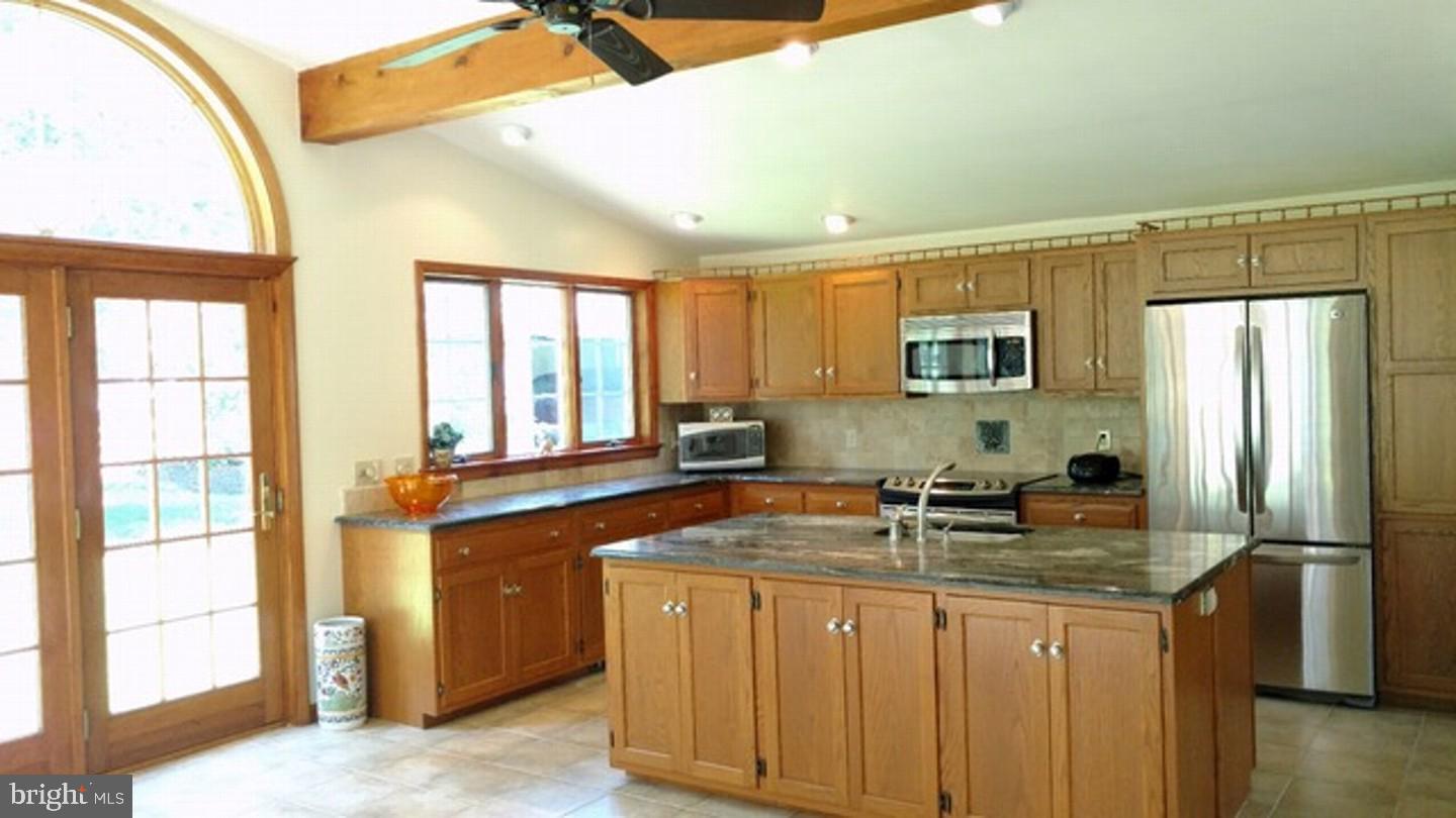 1959 Hill Road Perkiomenville, PA 18074 - Photo 7 of 12 Gallery Image 7