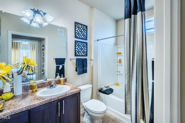 $1,196 | 1000 Broadstone Way, Unit A2, Apex, NC 27502