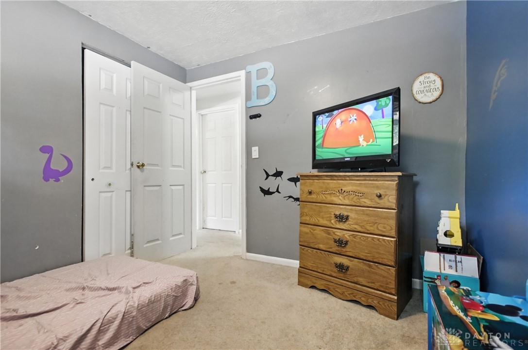 4796 Lamme Road Dayton, OH 45439 - Photo 20 of 28