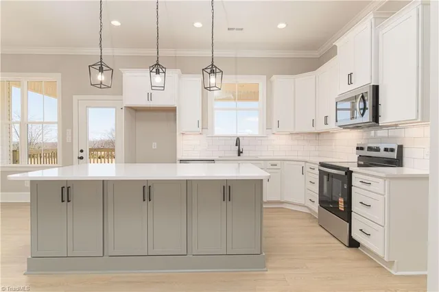 $899,900 | 3639 Beasley School Road, Sandy Ridge, NC 27046